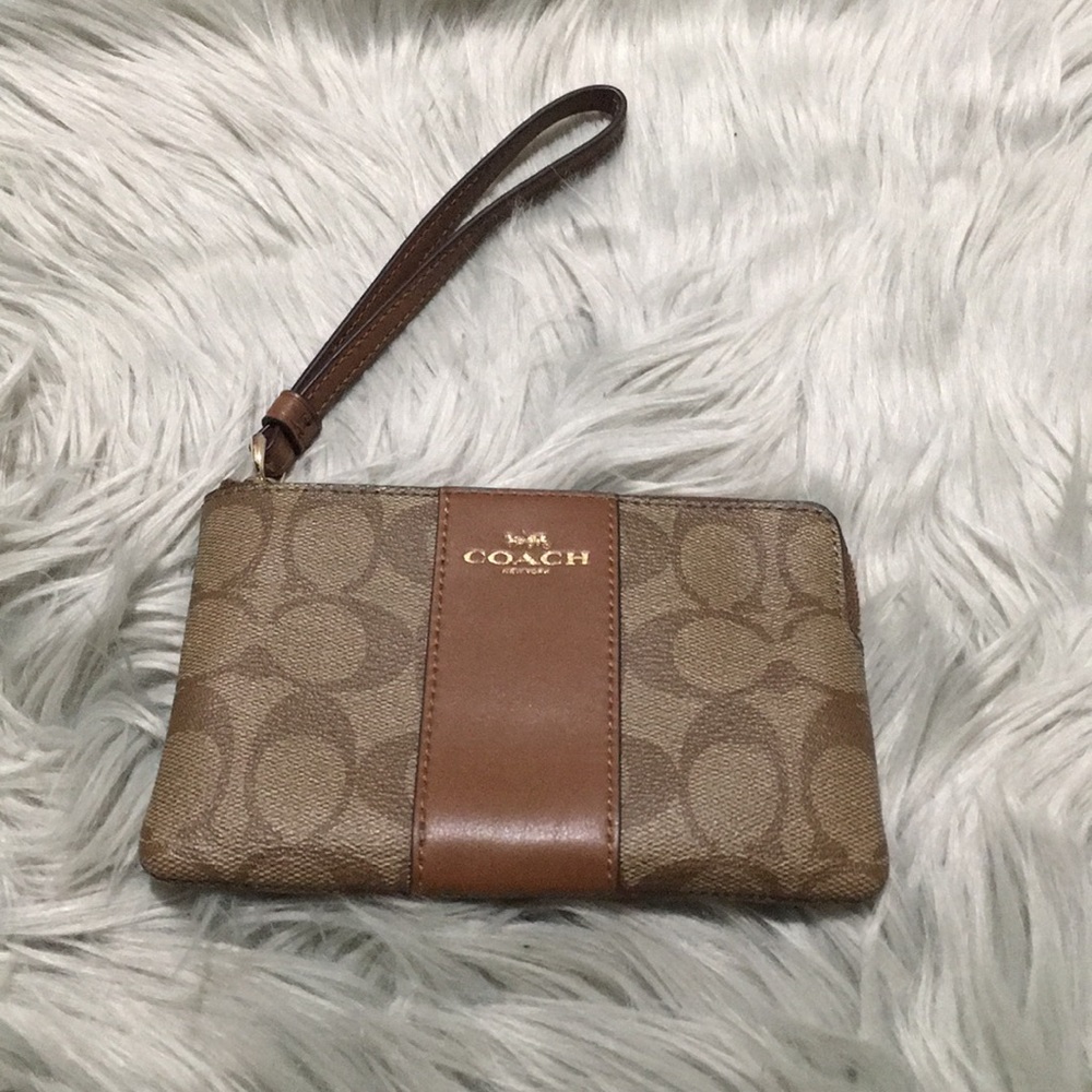 New Coach Wristlet